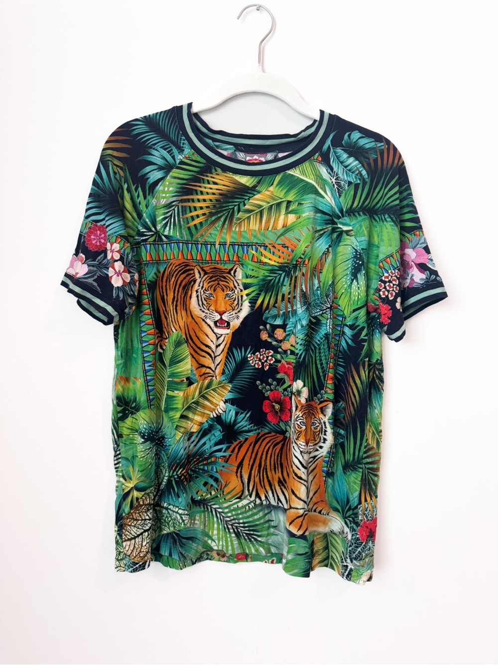 Johnny Was Janie Favorite Raglan Tee Tigres Short Sleeve Top Shirt - Picture 2 of 5